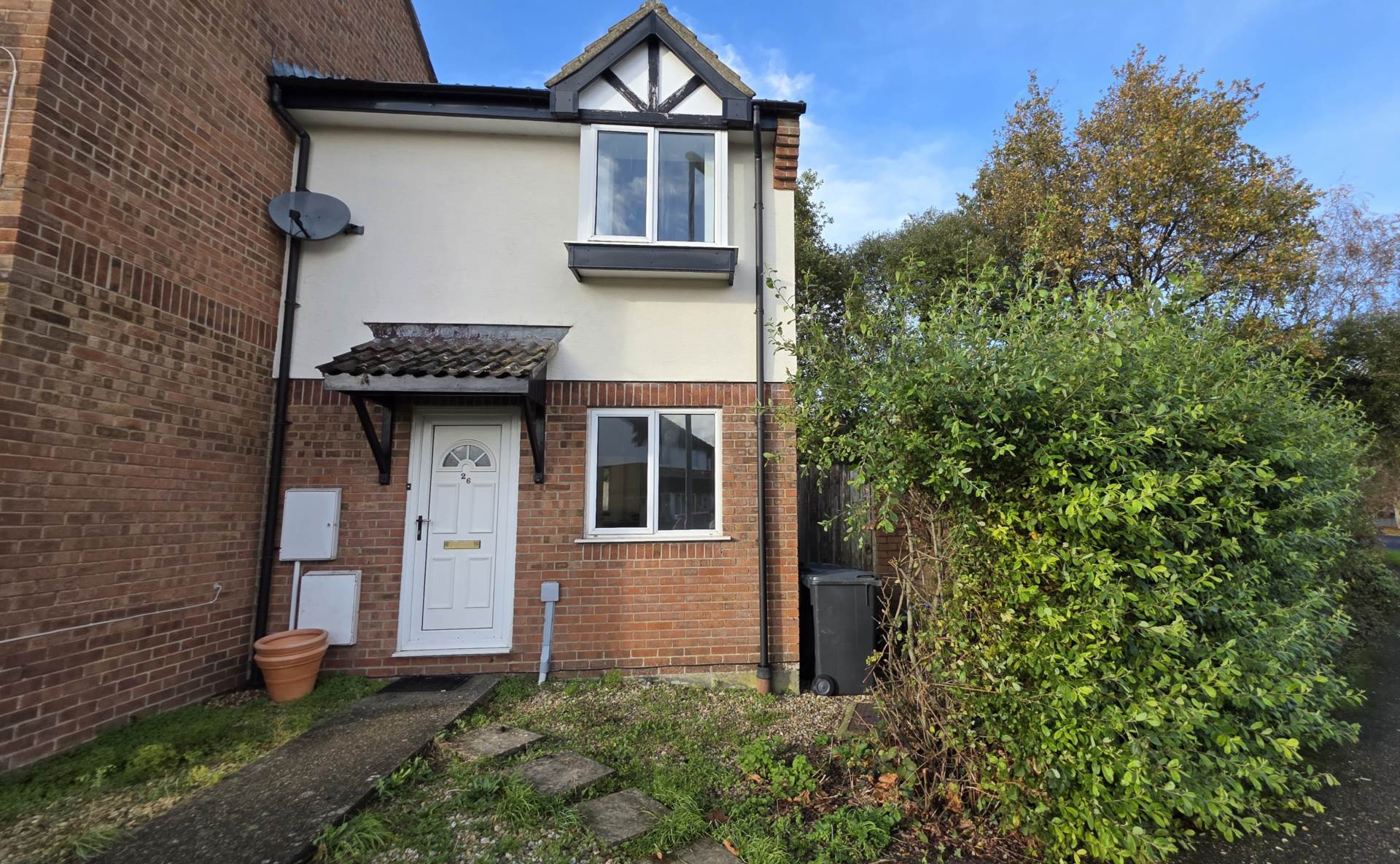 Crib Close, Chard, Image 1