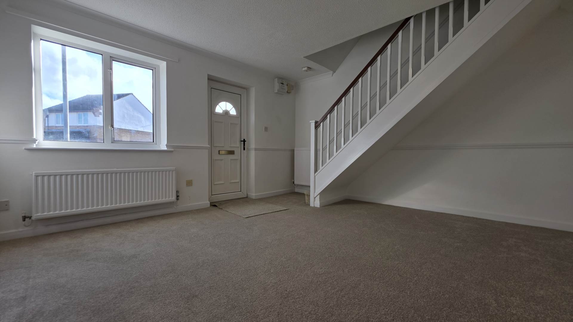 Crib Close, Chard, Image 2