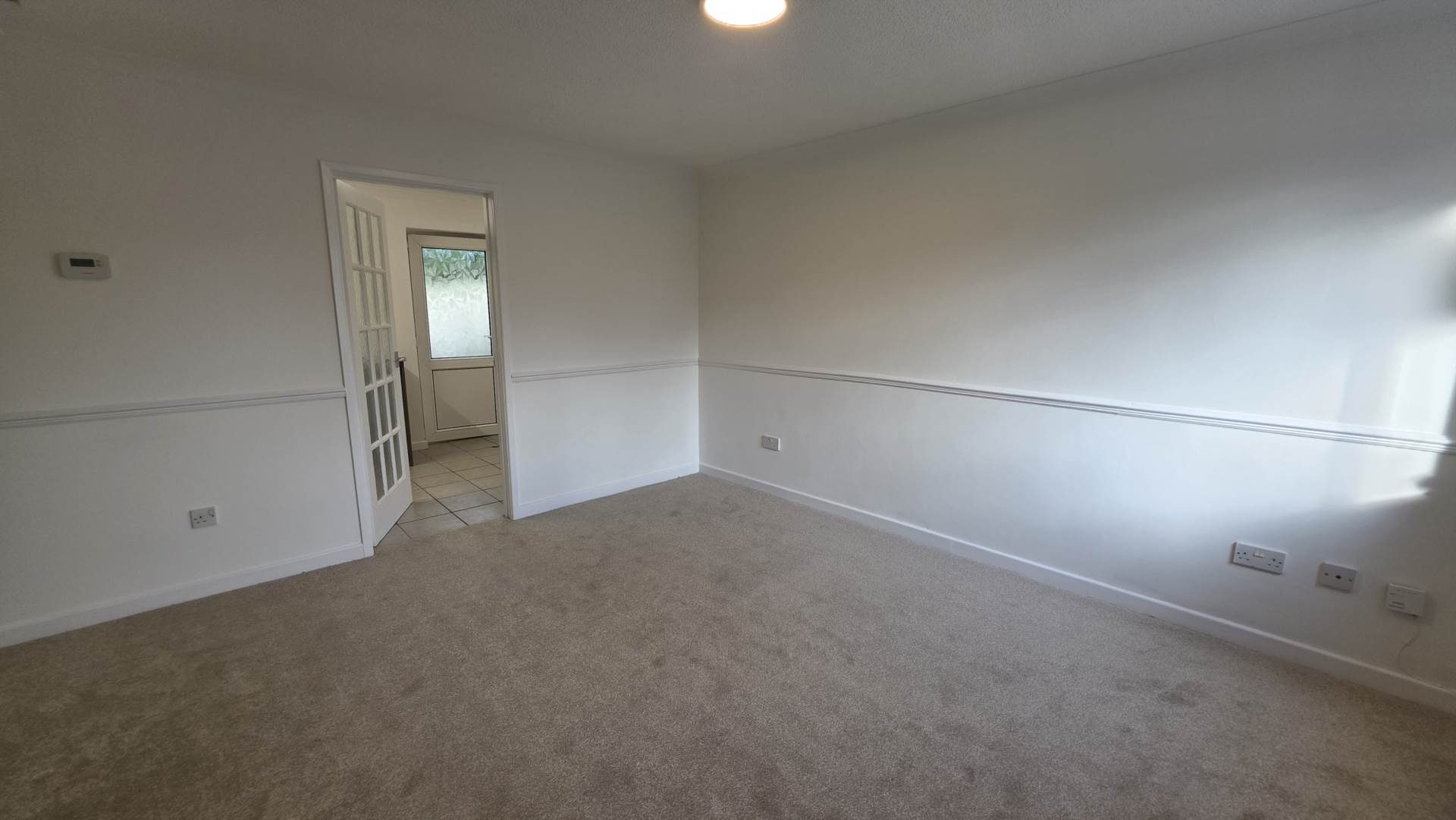 Crib Close, Chard, Image 3