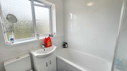 John Gunn Close, Chard, Image 10