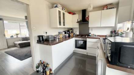 John Gunn Close, Chard, Image 4