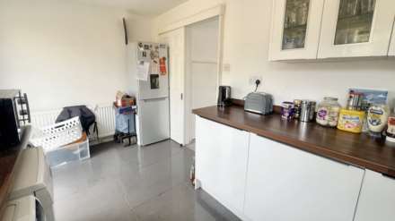 John Gunn Close, Chard, Image 6