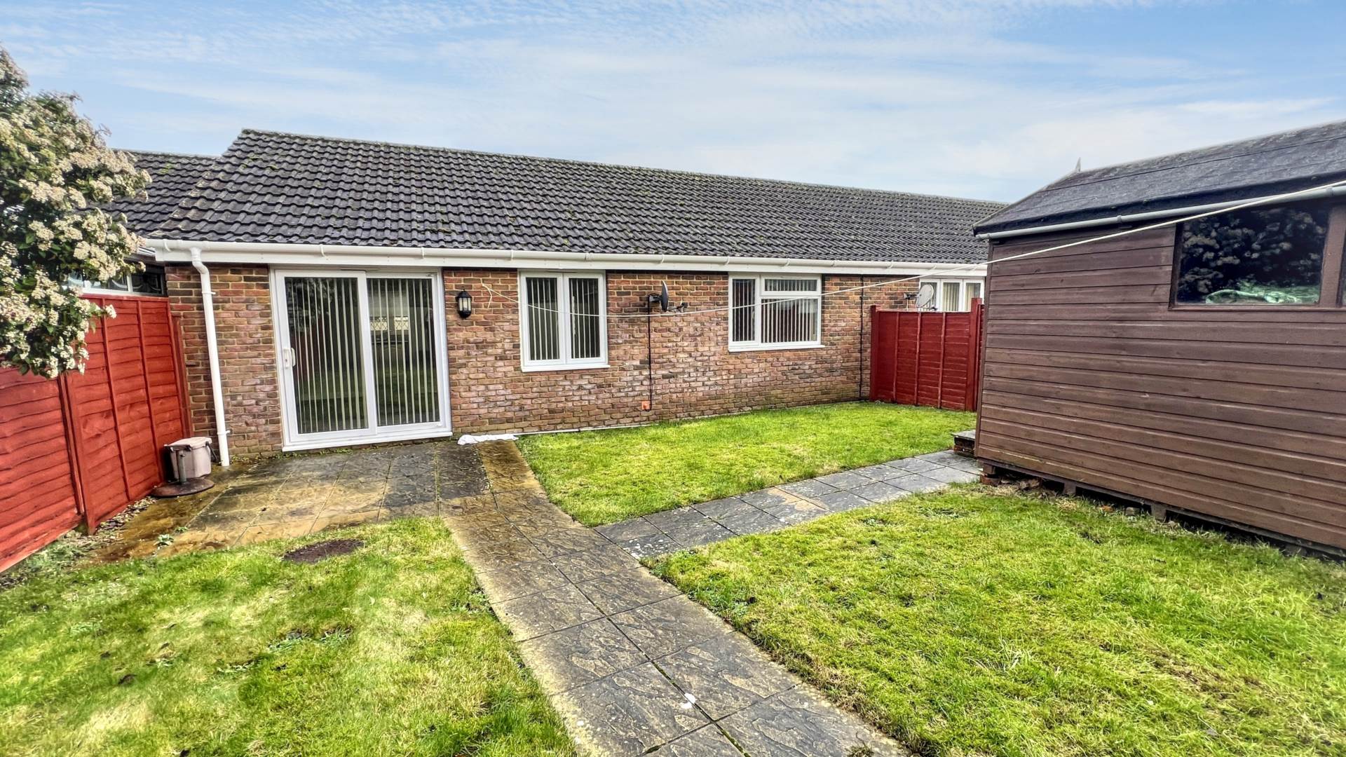 Vine House Gardens, Chard, Image 12