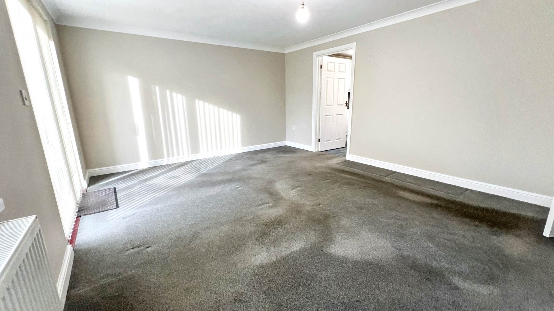 Vine House Gardens, Chard, Image 3