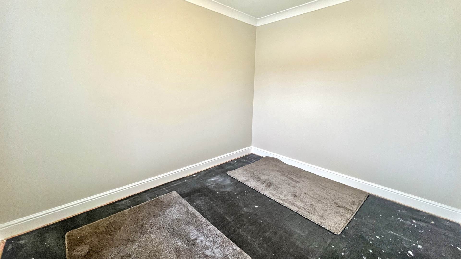 Vine House Gardens, Chard, Image 9