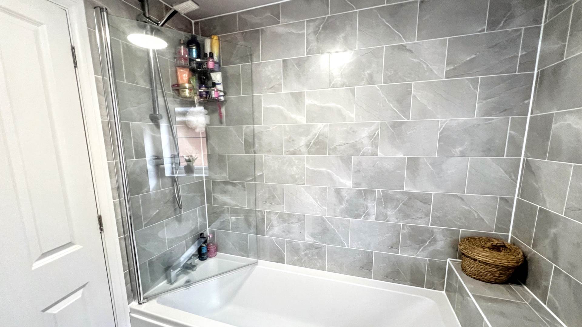 Honeycomb Vale, Chard, Image 11