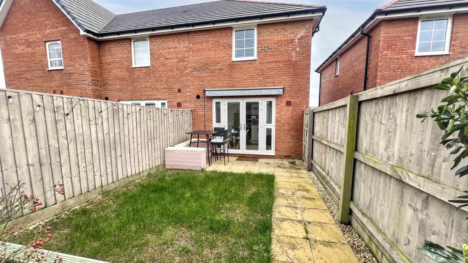 Honeycomb Vale, Chard, Image 15