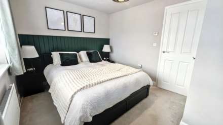 Honeycomb Vale, Chard, Image 8