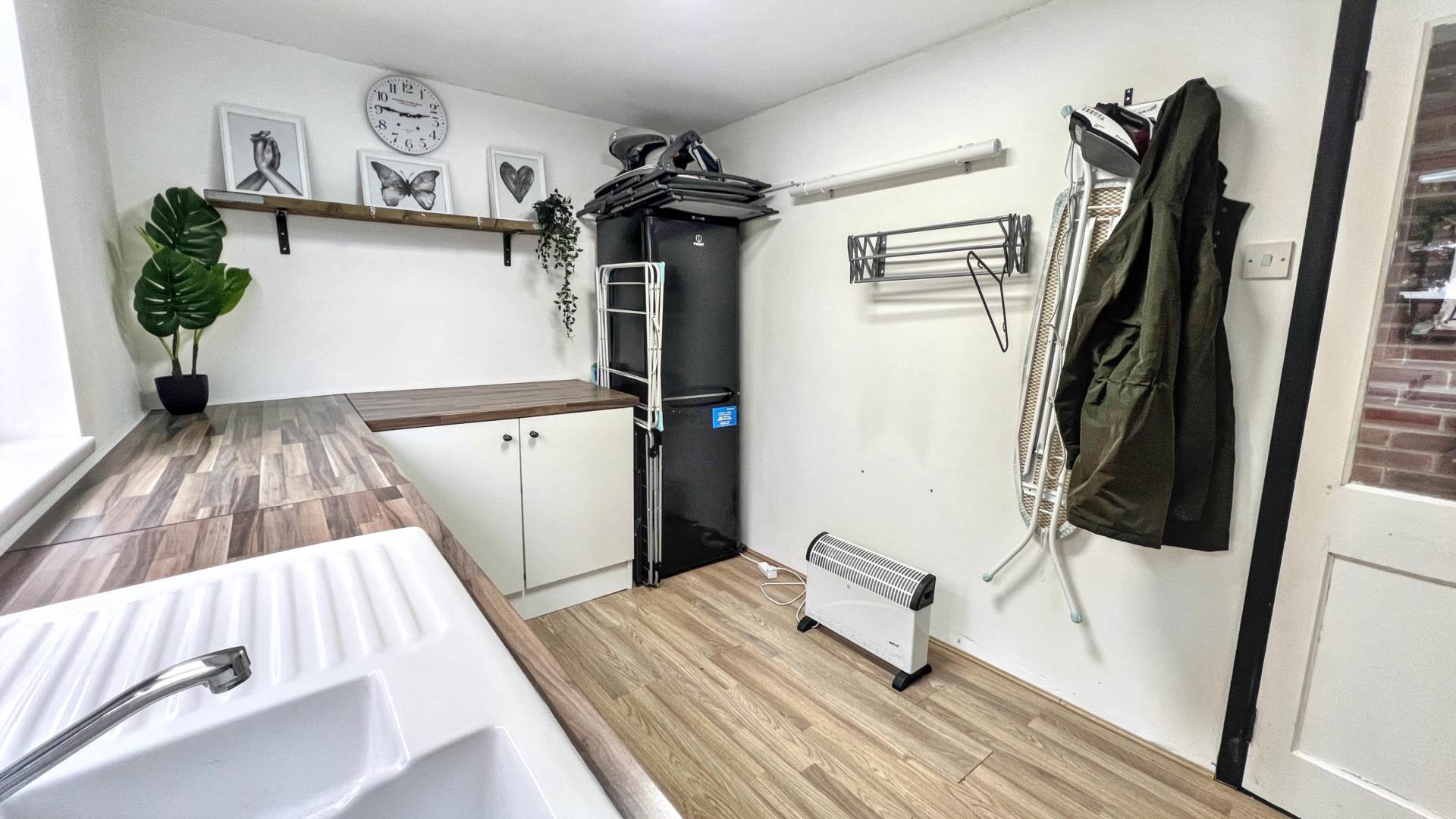 Bubwith Close, Chard, Image 9