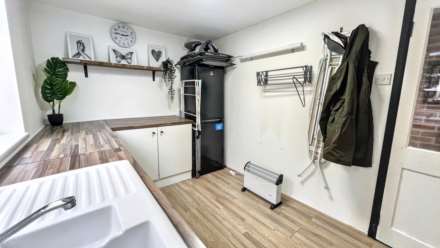 Bubwith Close, Chard, Image 9