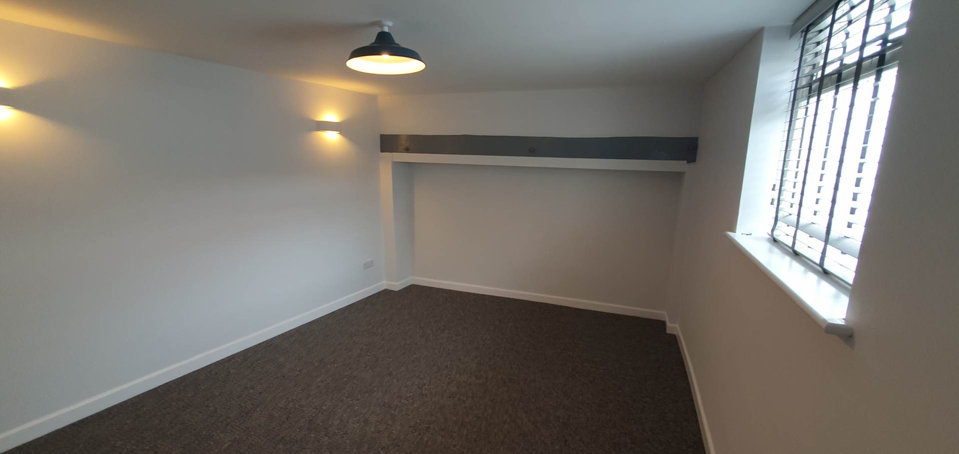 Holyrood Street, Chard, Image 3