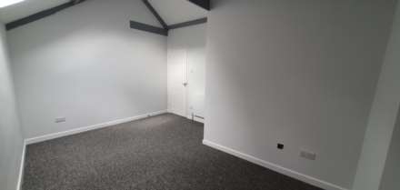 Holyrood Street, Chard, Image 4