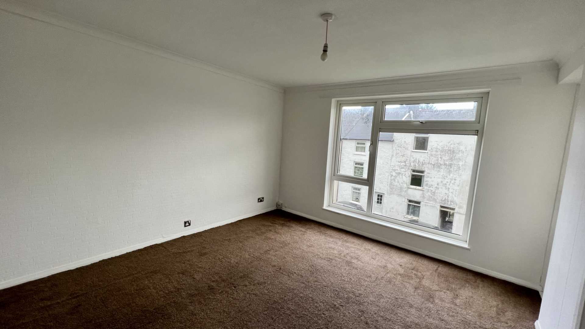 Fawcus Place, Chard, Image 6