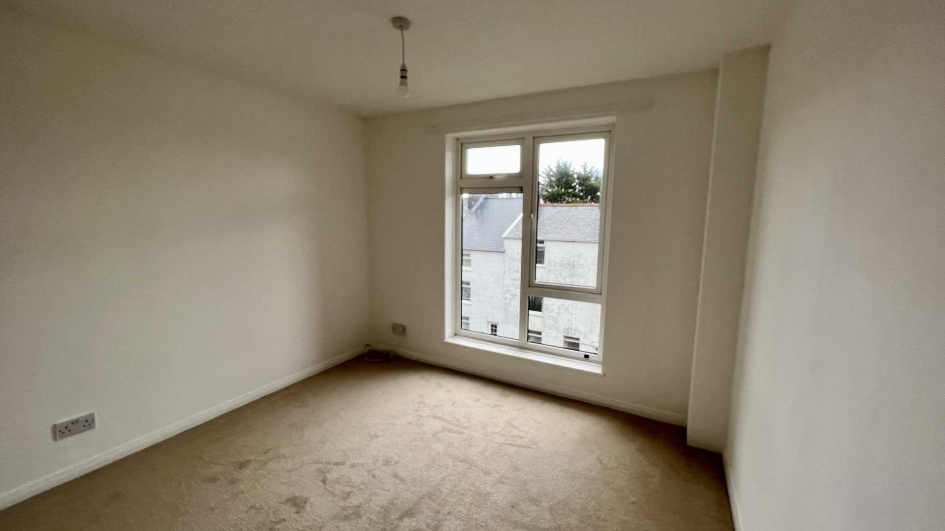 Fawcus Place, Chard, Image 9