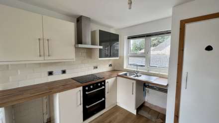 Fawcus Place, Chard, Image 3