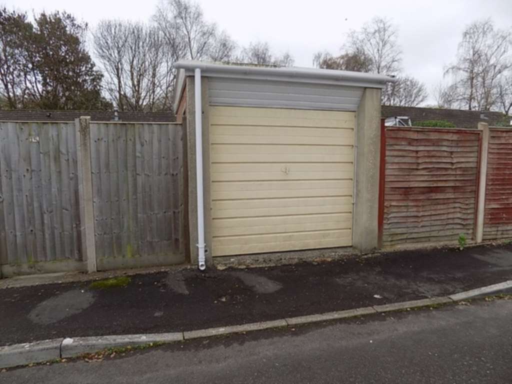 Oak End Way, Chard, Image 10