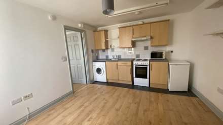 Holyrood Street, Chard, Image 3