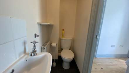 Holyrood Street, Chard, Image 6