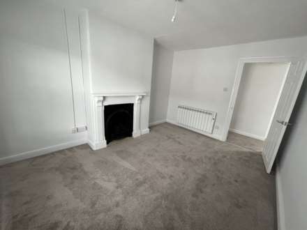 Holyrood Street, Chard, Image 2