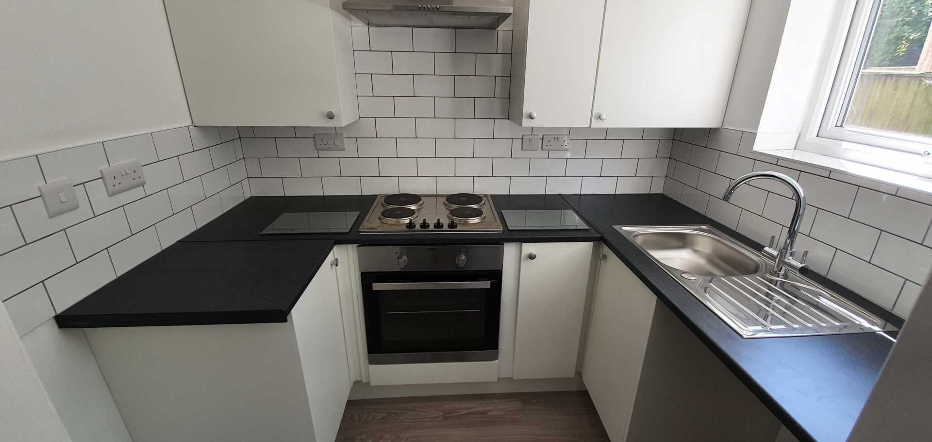 Bubwith Close, Chard, Image 4