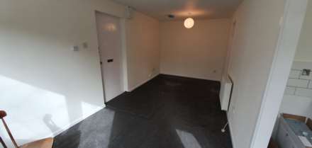 Bubwith Close, Chard, Image 2