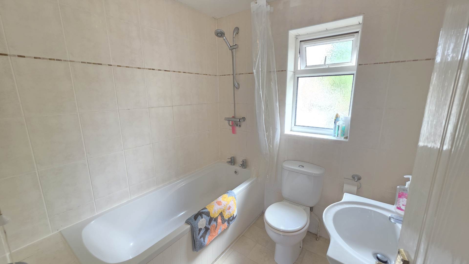 Phelps Close, Chard, Image 7