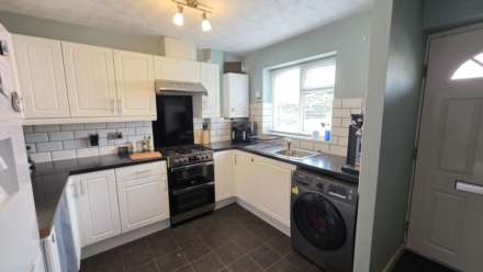 Phelps Close, Chard, Image 3