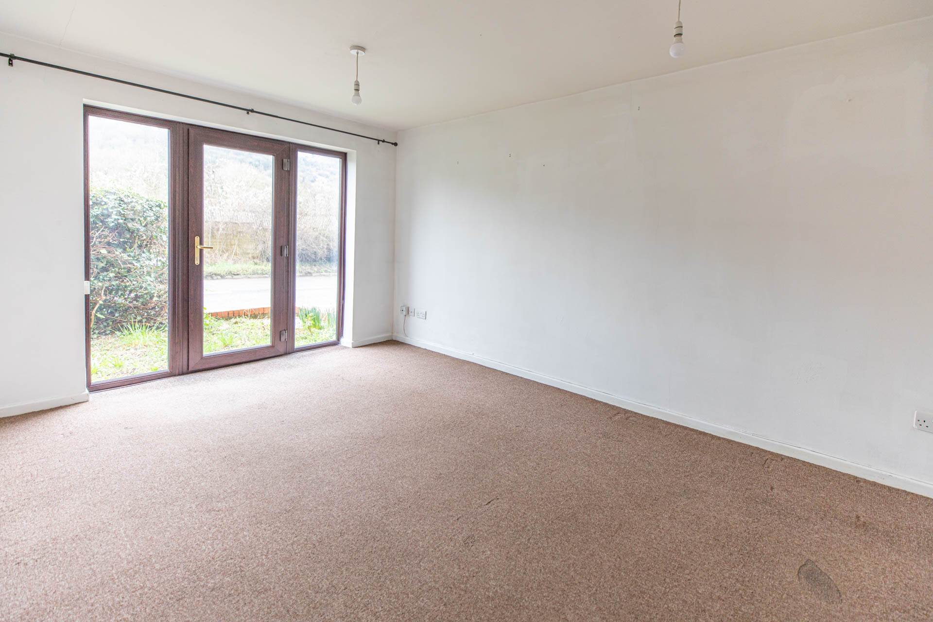 London Road, Thrupp, Image 2