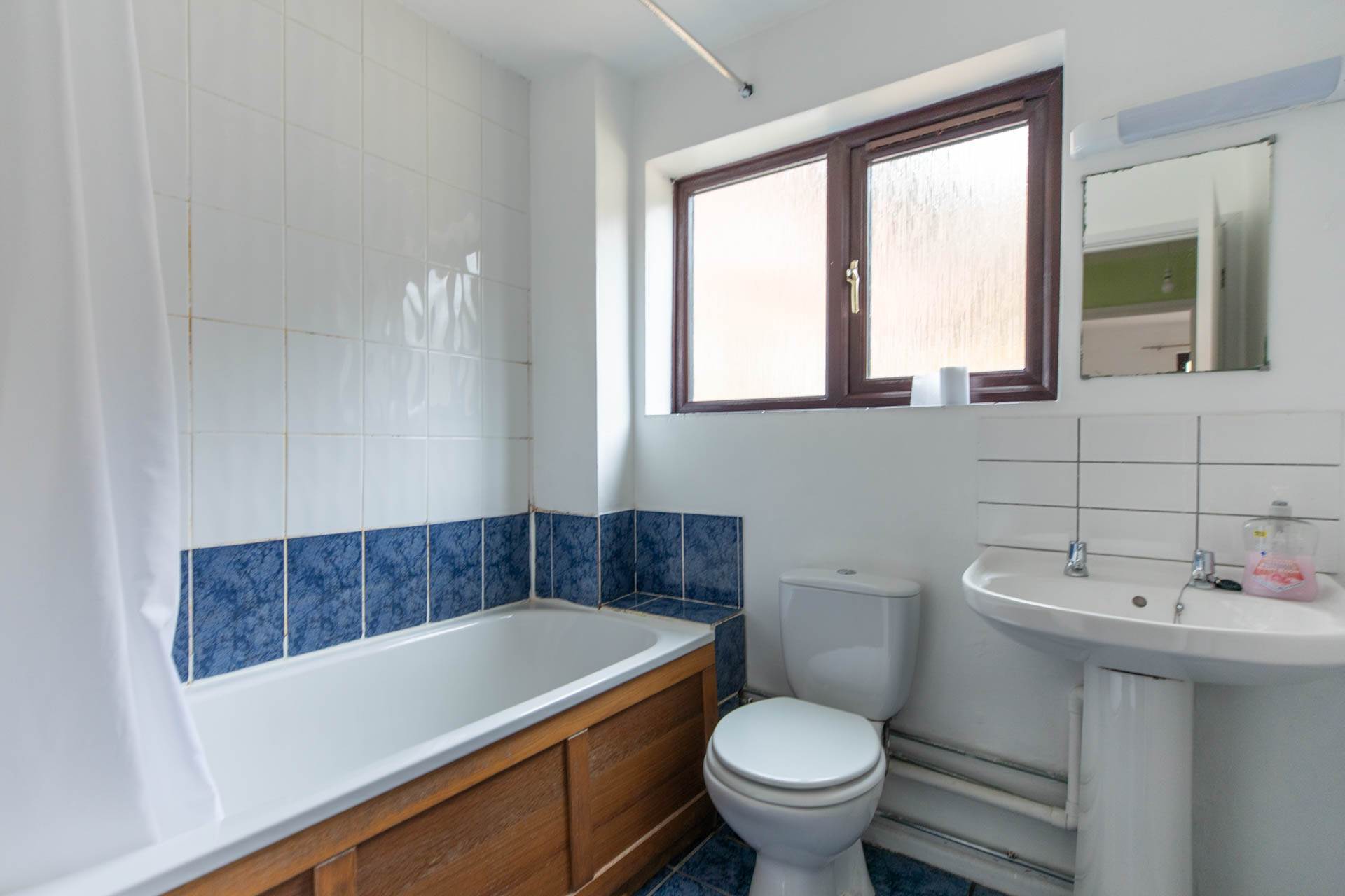 London Road, Thrupp, Image 6