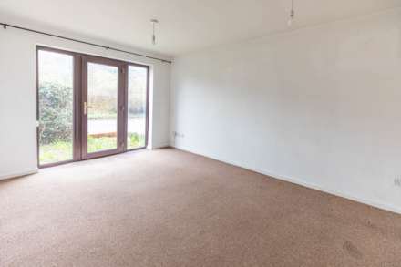 London Road, Thrupp, Image 2