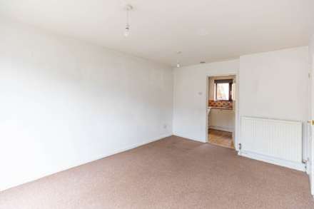 London Road, Thrupp, Image 4