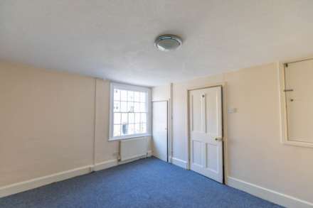 Middle Street, Stroud, Image 6