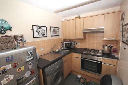 Sutton Gardens, Middle Street, Stroud, Image 3