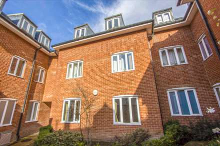 1 Bedroom Flat, Russell House, Russell Street