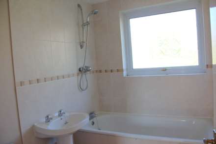 Briar Close, Uplands, Image 4