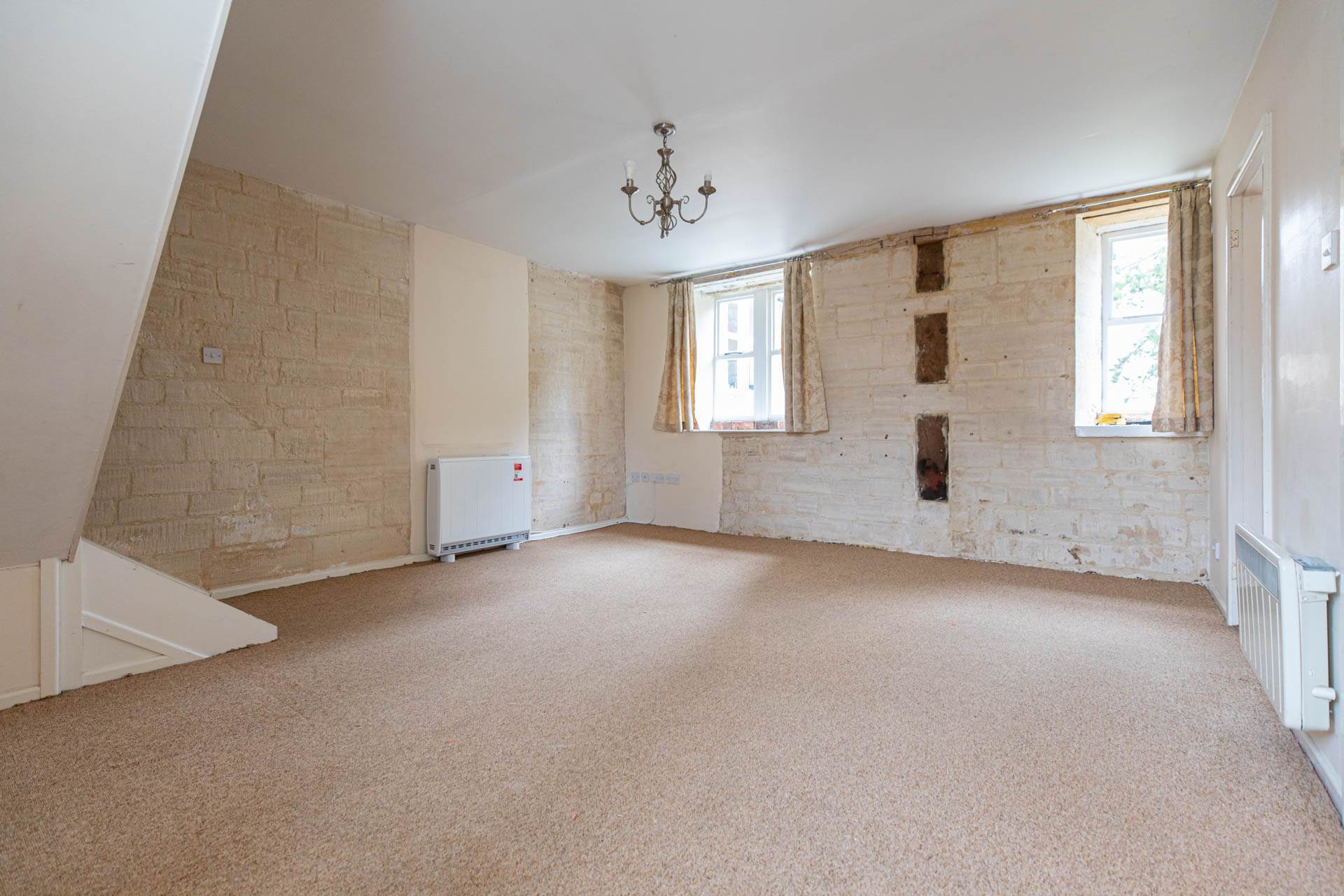 Stone Manor, Stroud, Image 2