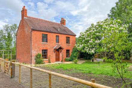 Church Lane, Hardwicke, Image 33
