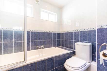 Belvedere Mews, Chalford, Image 14