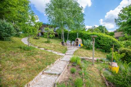 Bourne Estate, Brimscombe, Image 21