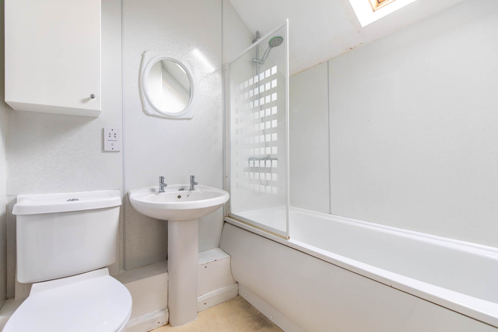 Victory Road, Whiteshill, Image 11