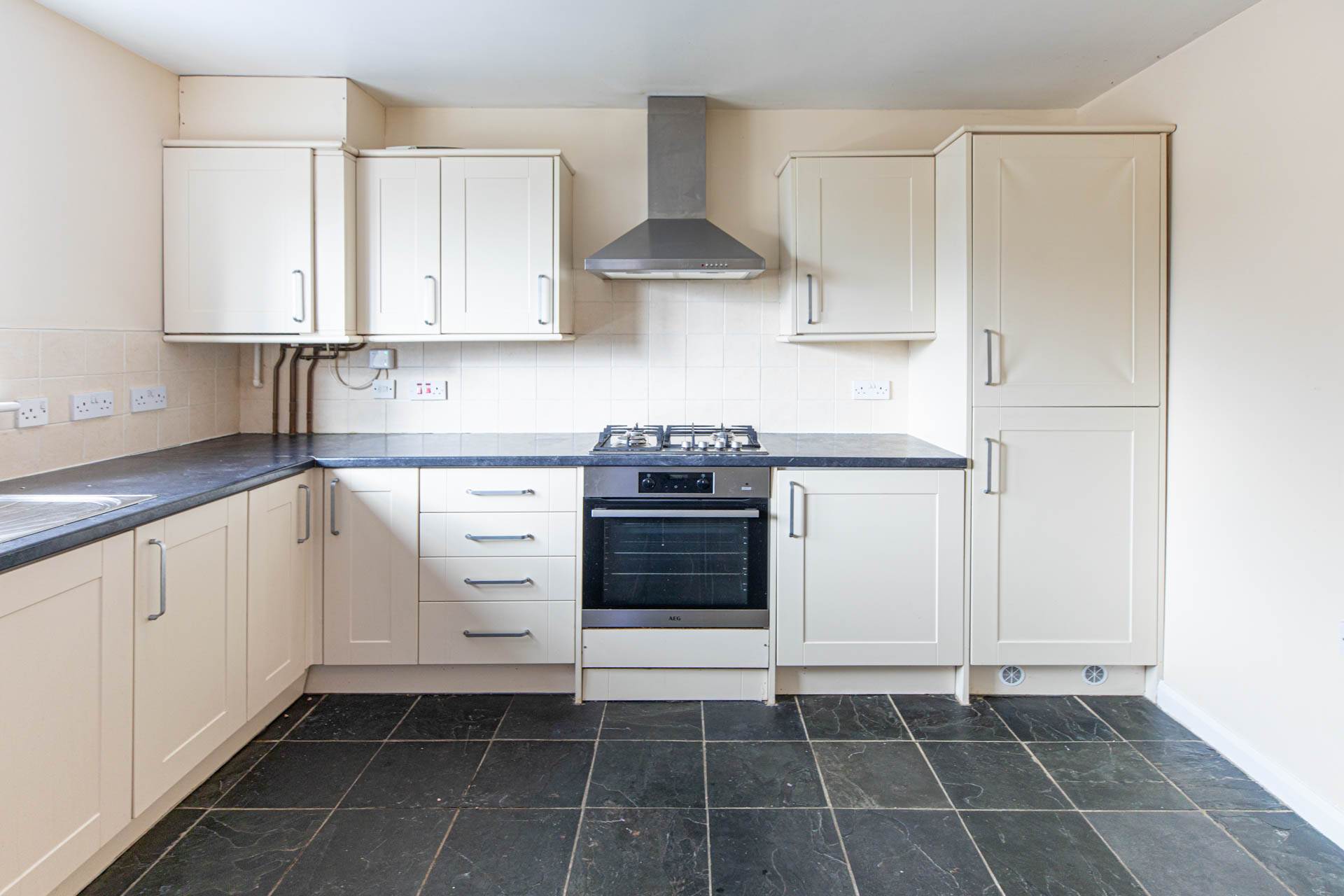 Victory Road, Whiteshill, Image 4