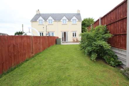 Victory Road, Whiteshill, Image 12