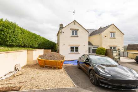 Victory Road, Whiteshill, Image 14