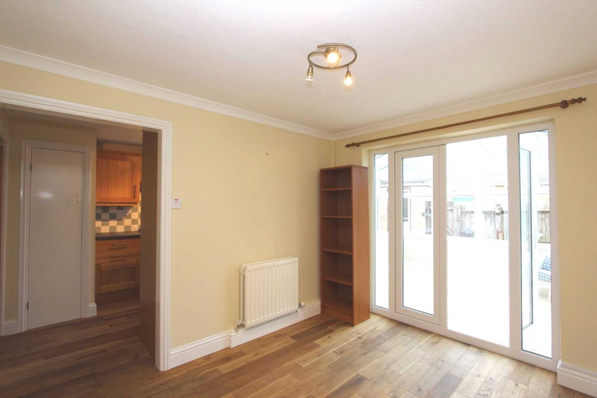 Berkeley Close, Cashes Green, Image 4