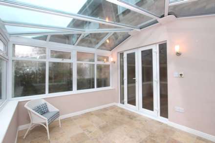 Berkeley Close, Cashes Green, Image 5