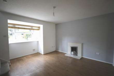 Peghouse Close, Stroud, Image 6