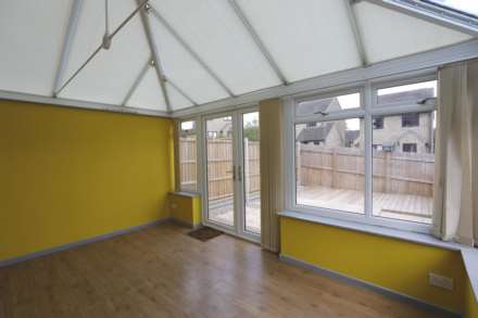 Peghouse Close, Stroud, Image 8