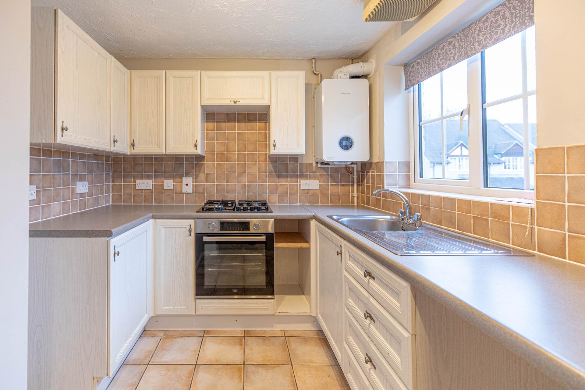 Hawk Close, Chalford, Stroud, Image 4