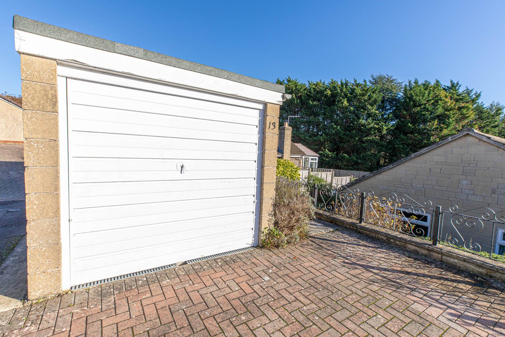 Shepherds Close, Uplands, Image 10