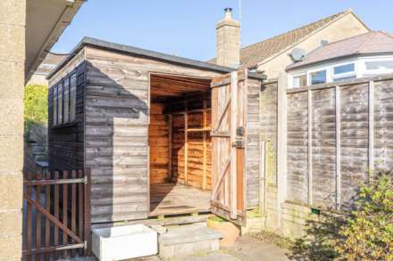 Shepherds Close, Uplands, Image 12